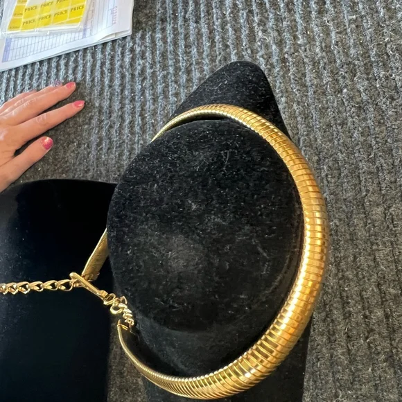 Lanyard Statement Necklace - Picture 5 of 8